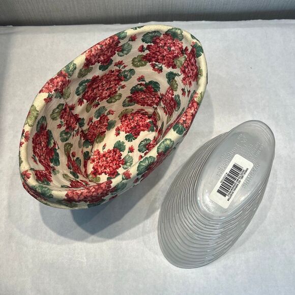Longaberger Geranium Basket May 2002 Plastic Liner Floral Cloth Oval Cranberry P - Picture 6 of 10